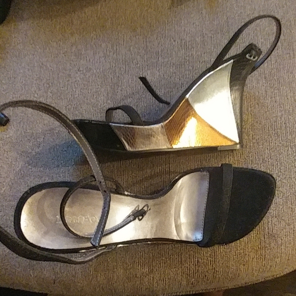 Platform shoes